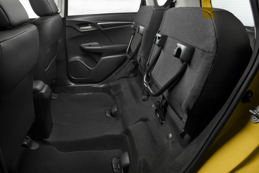 Интерьер Honda Fit Sport 2017 года  (NA) (фото 5 из 71)